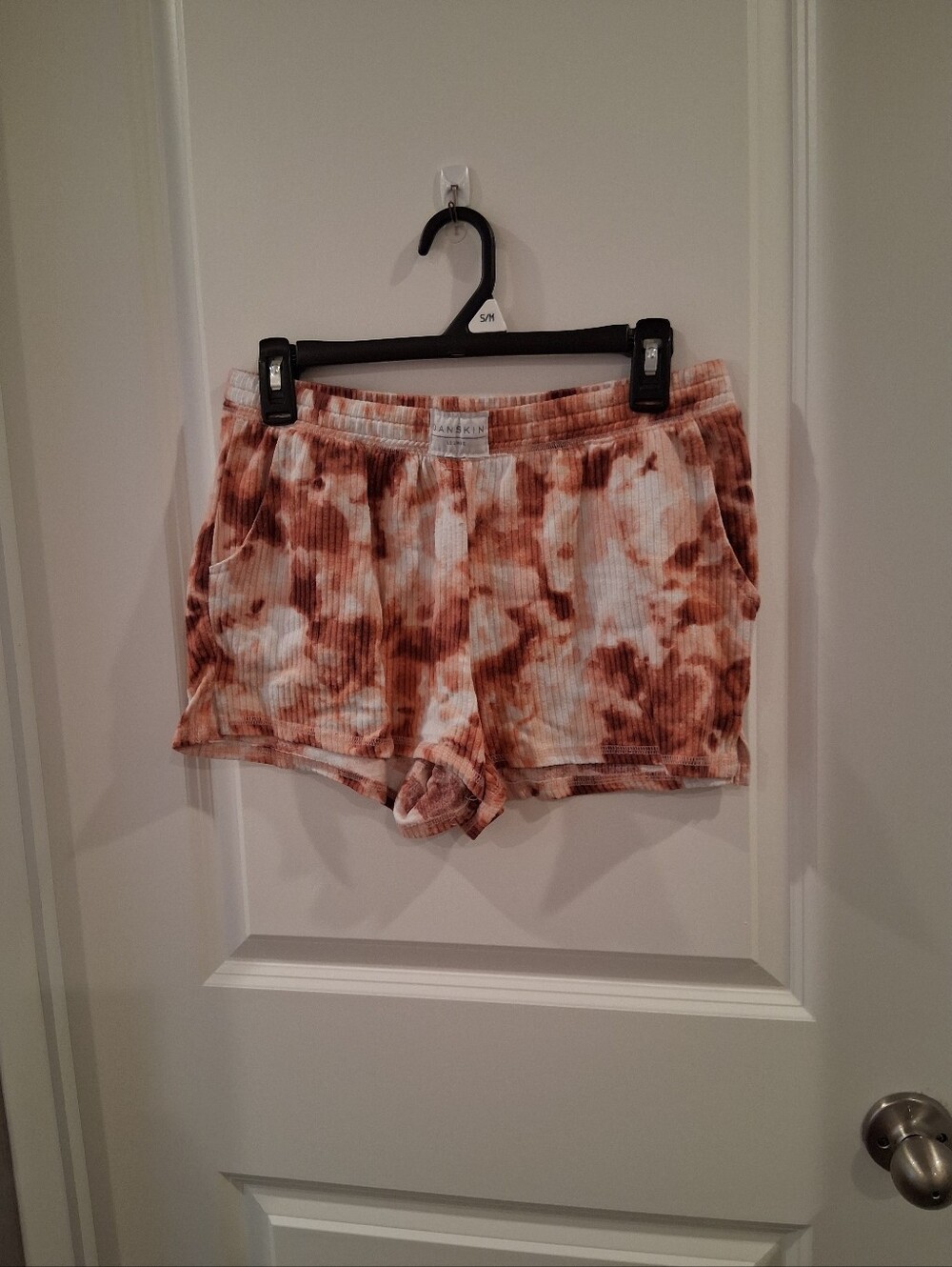 Danskin Rust & White Tie-Dye Ribbed Lounge Shorts Size Medium